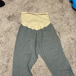 maternity leggings